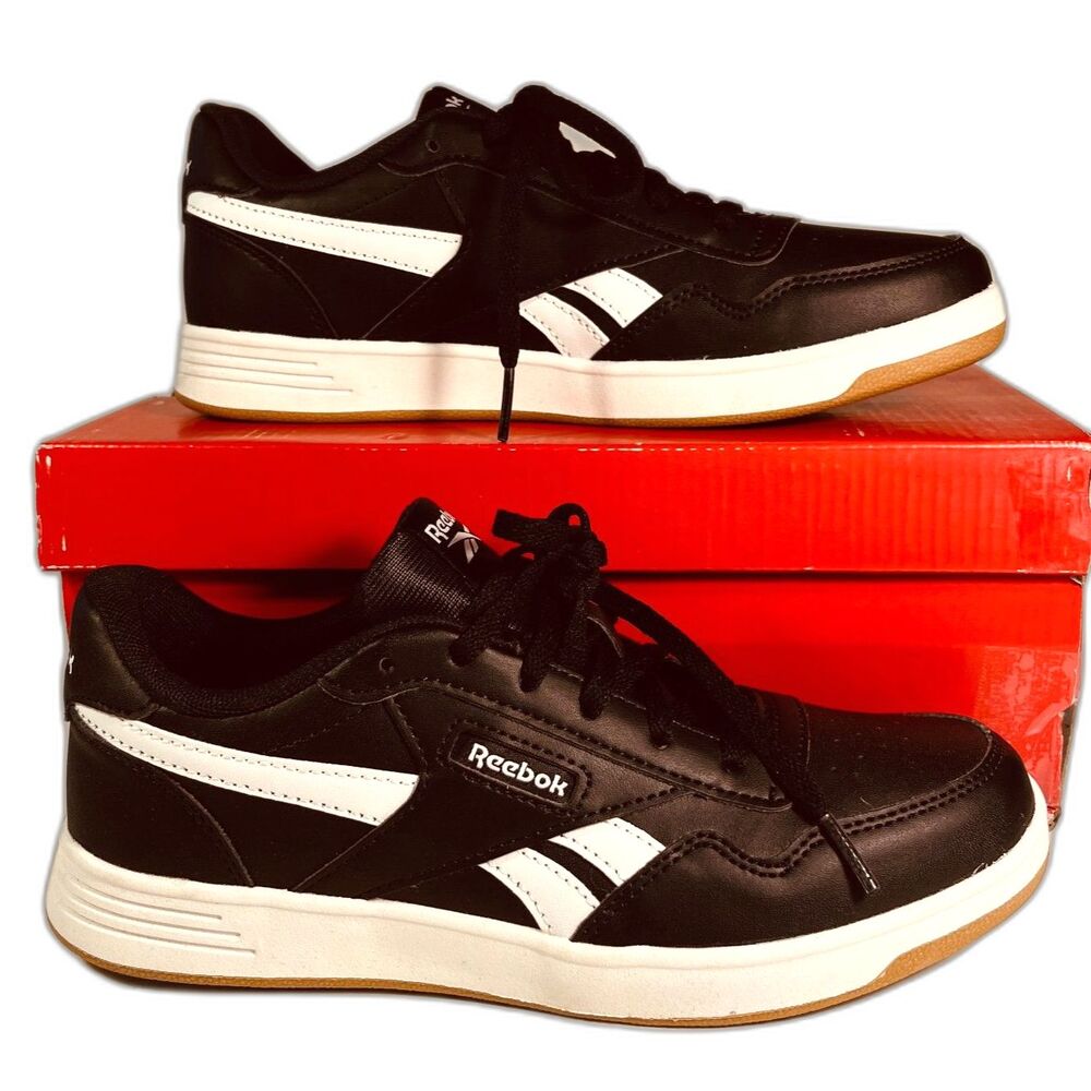Reebok Kids Boy's Court Black Advance Sneakers SZ 4.5 NEW